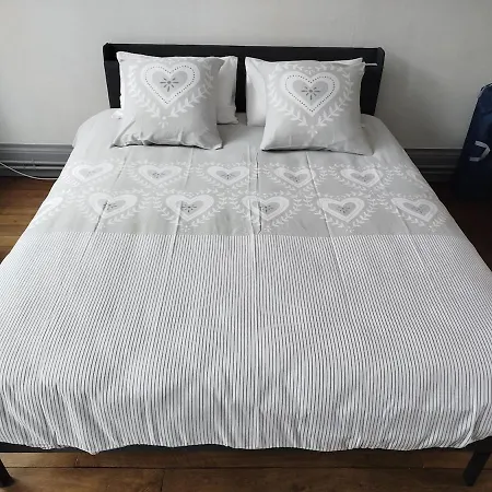 Le Ternaux 아파트 세단